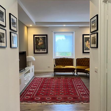 Apartment On The Square Рим Экстерьер фото